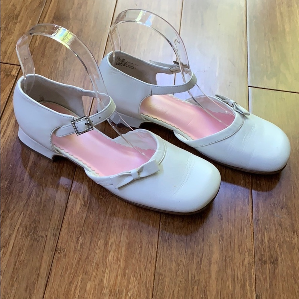 ☀️ 3/$36 or 2/$30 STRIDE RITE Girls White Leather 1” Heel Dress Sz 2